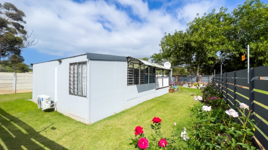 6 Bedroom Property for Sale in Riverside Western Cape